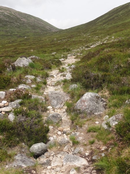 Rocky track to the col