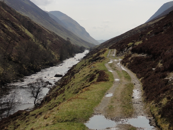 More pronounced landrover track